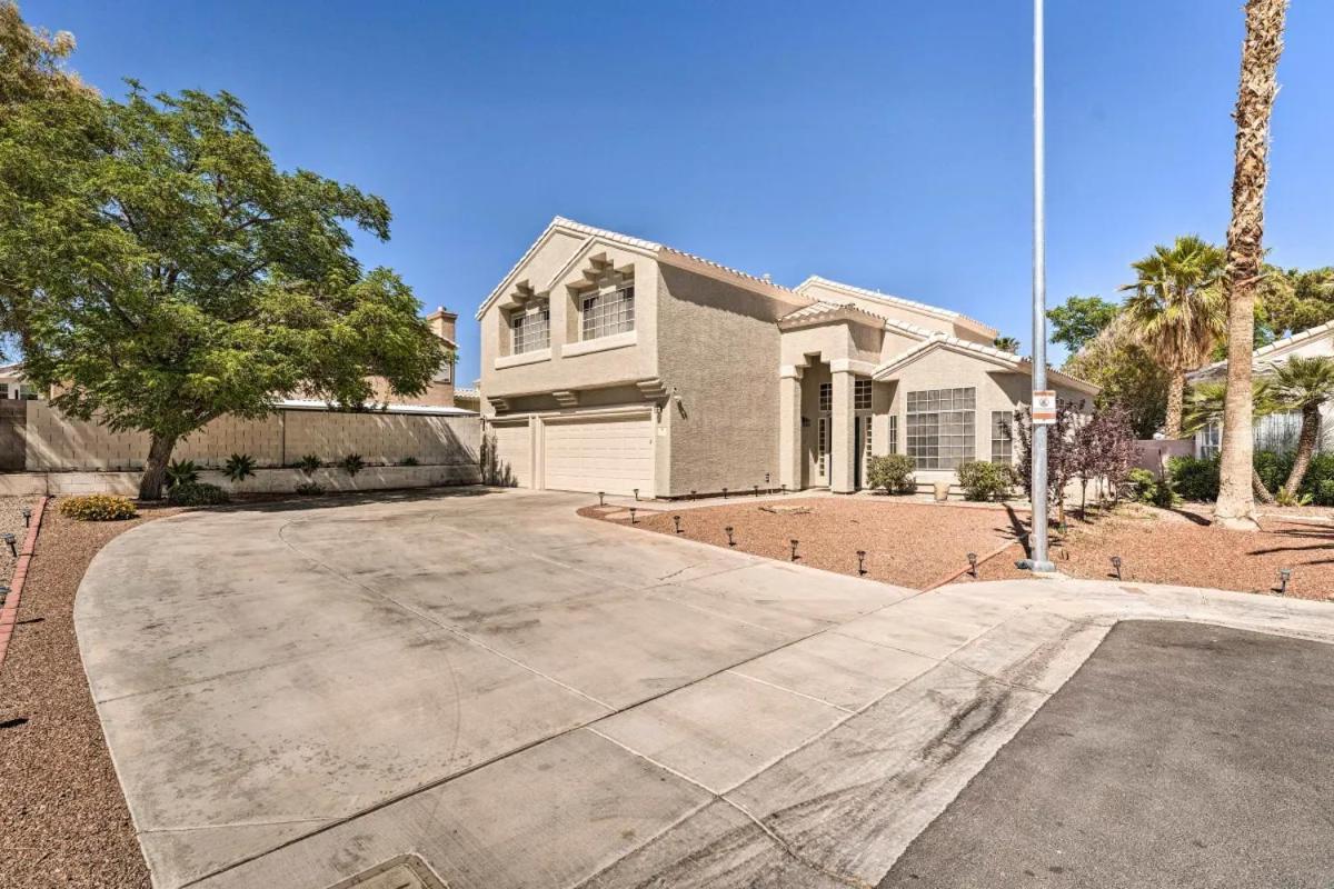 A Beautiful House With Hot Tub, Grill & Games! Villa Las Vegas Exterior photo